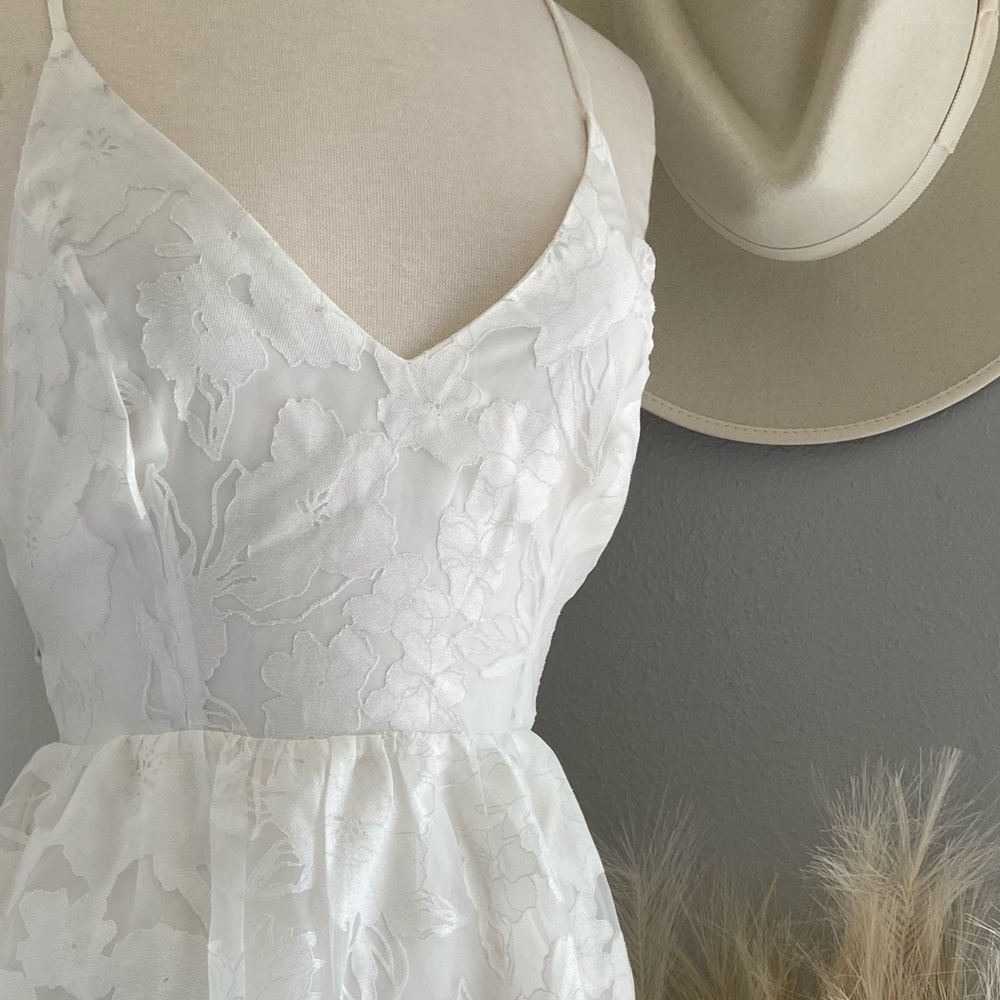 ❤️ Lulus Feeling Like Forever White Jacquard Organza Lace-Up Midi Dress - Picture 4 of 16